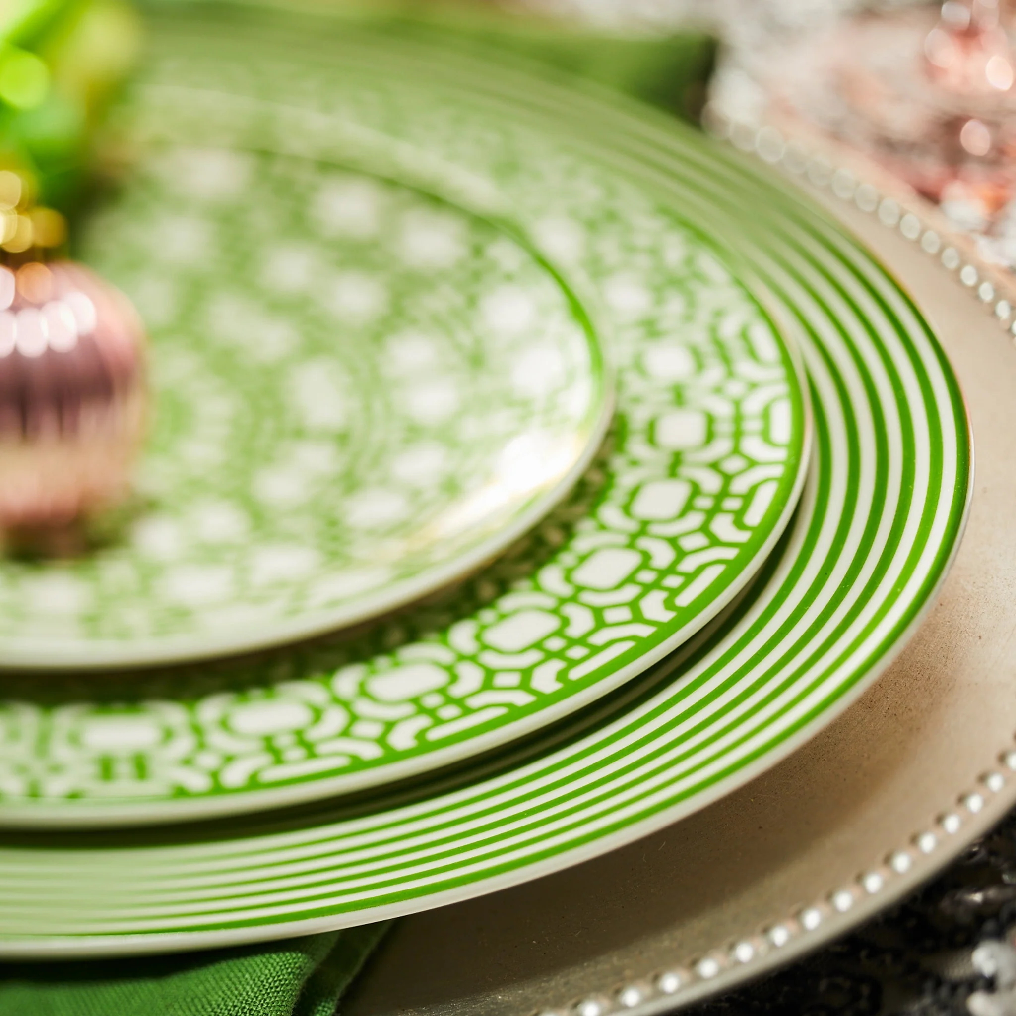 collectionsnewport-greenproductsnewport-garden-gate-salad-plate-green.jpeg
