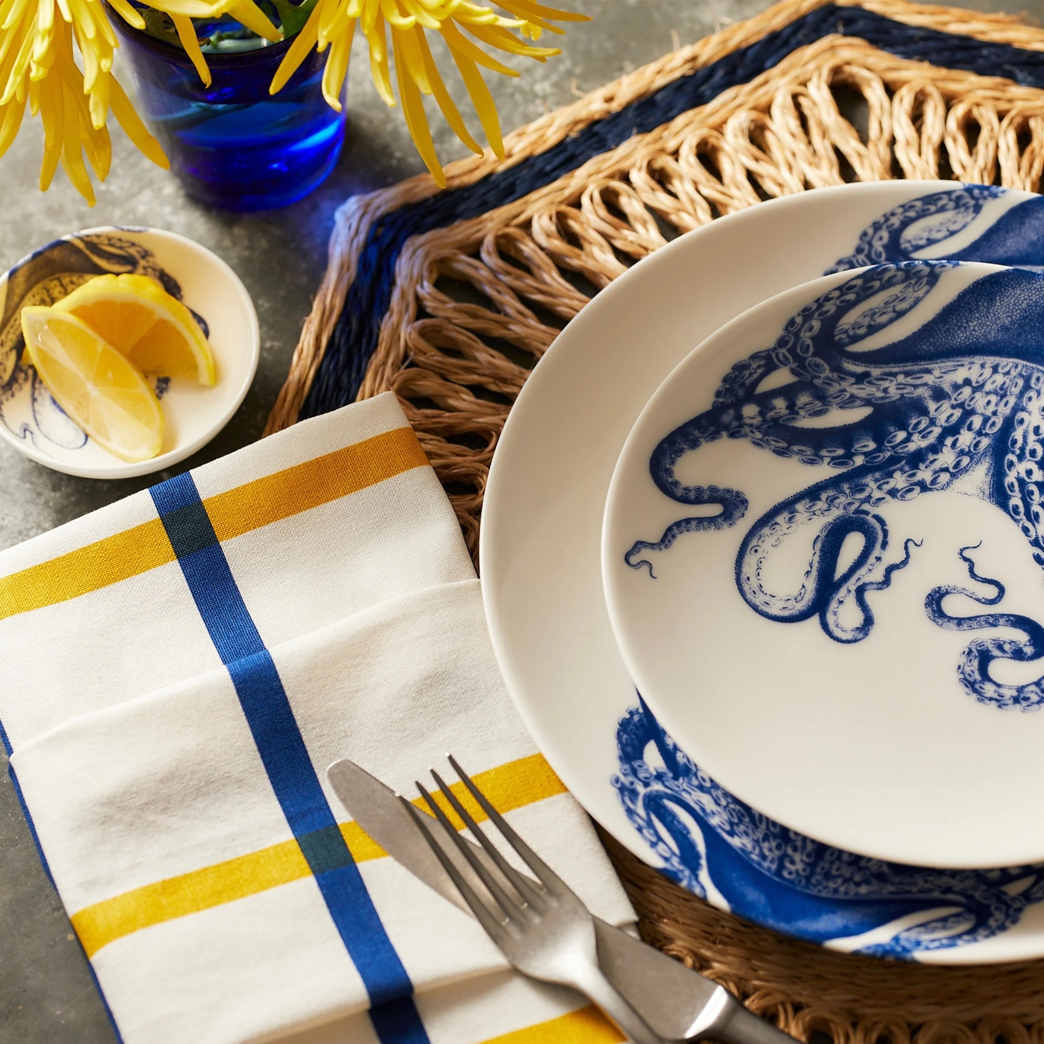 lucy-blue-coupe-dinner-plate-6.jpeg