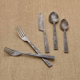 BEAR TRACKS FLATWARE SET
